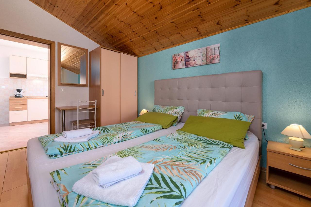 Apartments Miri Vrsar Luaran gambar