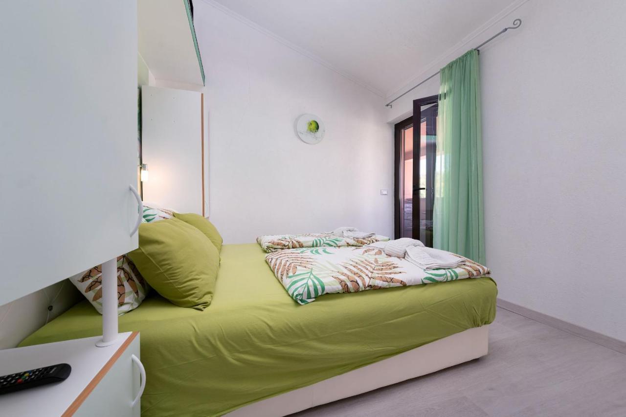 Apartments Miri Vrsar Luaran gambar